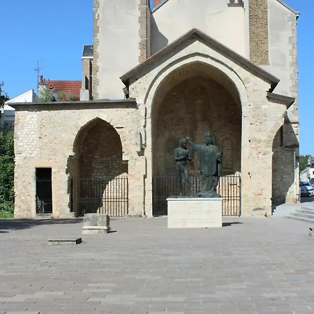 F2 Between Cathedral And Basilica Διαμέρισμα
