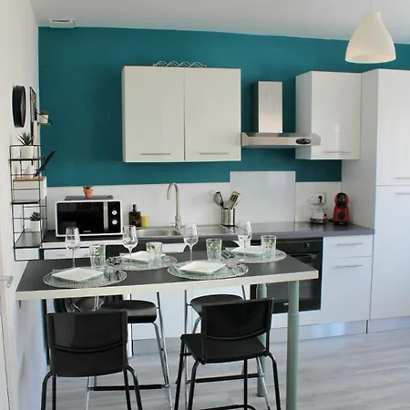 F2 Between Cathedral And Basilica *