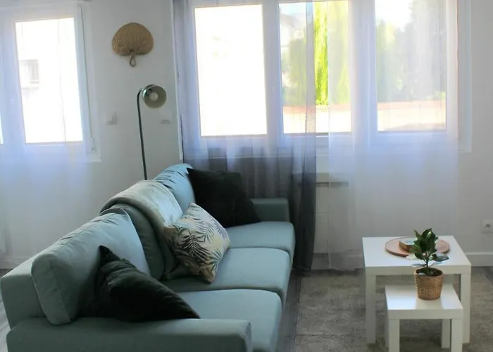 F2 Between Cathedral And Basilica Apartment *