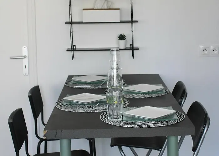 F2 Between Cathedral And Basilica