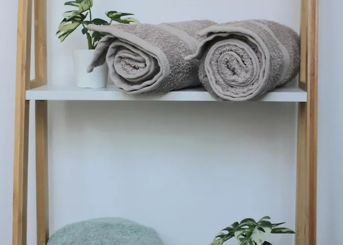 F2 Between Cathedral And Basilica Apartment *