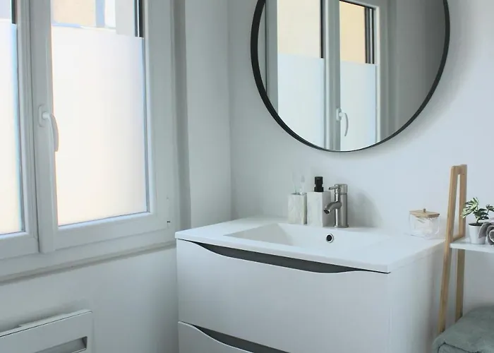 F2 Between Cathedral And Basilica Apartment